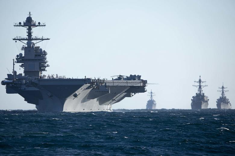 Авианосец Военно-морских сил (ВМС) США Thomas Hudner