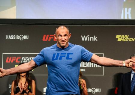 Алексей Олейник: только идиоты считают, что меня уволят из UFC