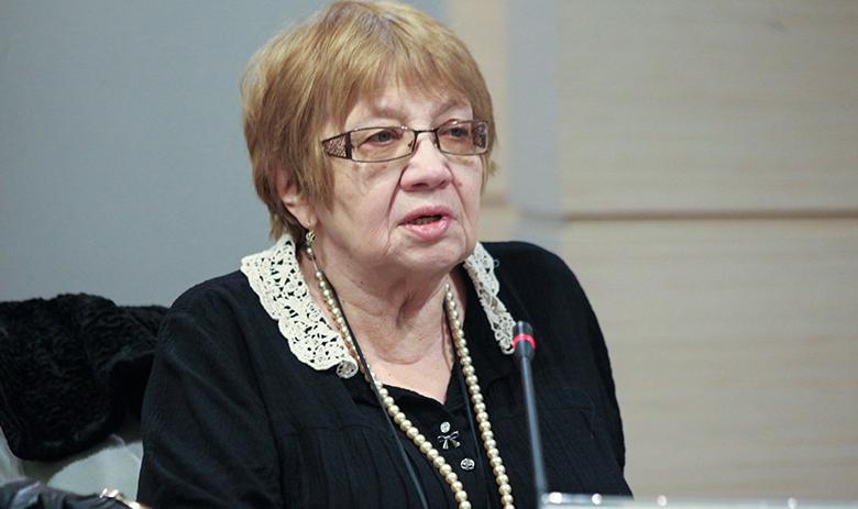 Поэтесса Лариса Васильева