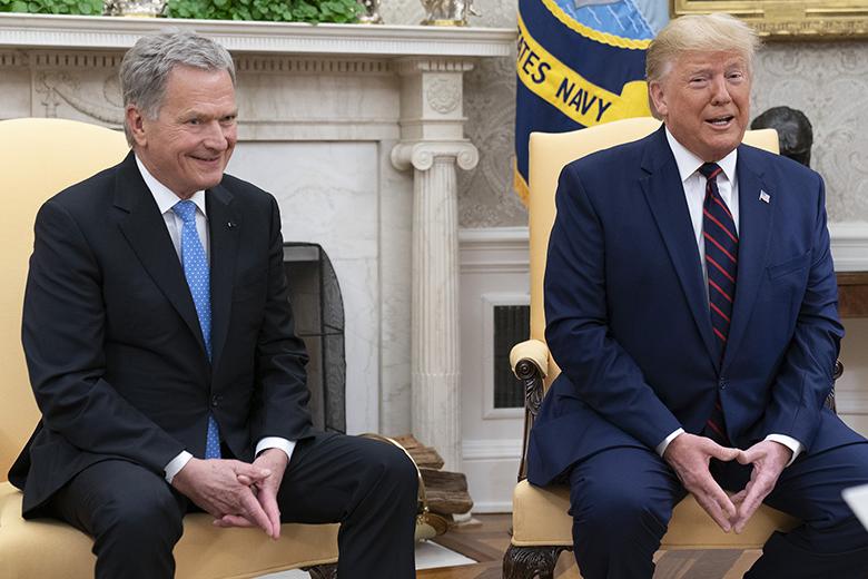Саули Нийнистё и Дональд Трамп 