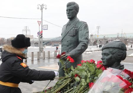 Стриженова рассказала о последней просьбе Василия Ланового