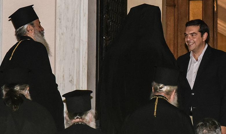 Алексис Ципрас (справа)
