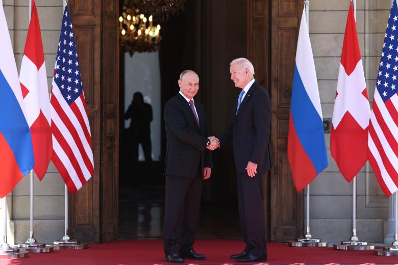 Владимир Путин и Джо Байден