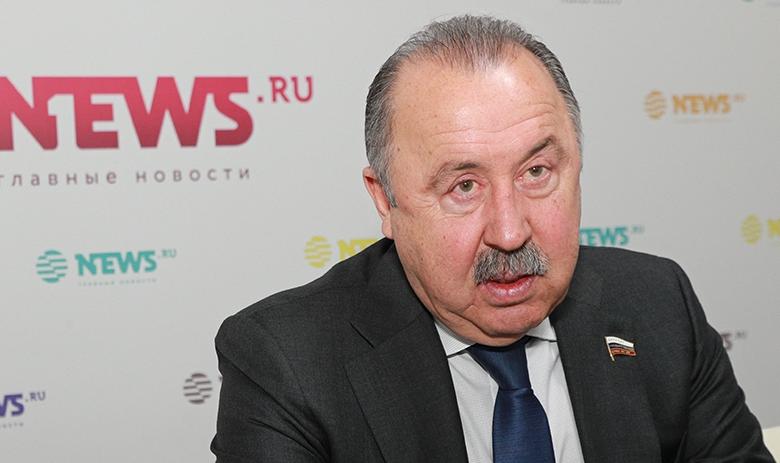 Валерий Газзаев