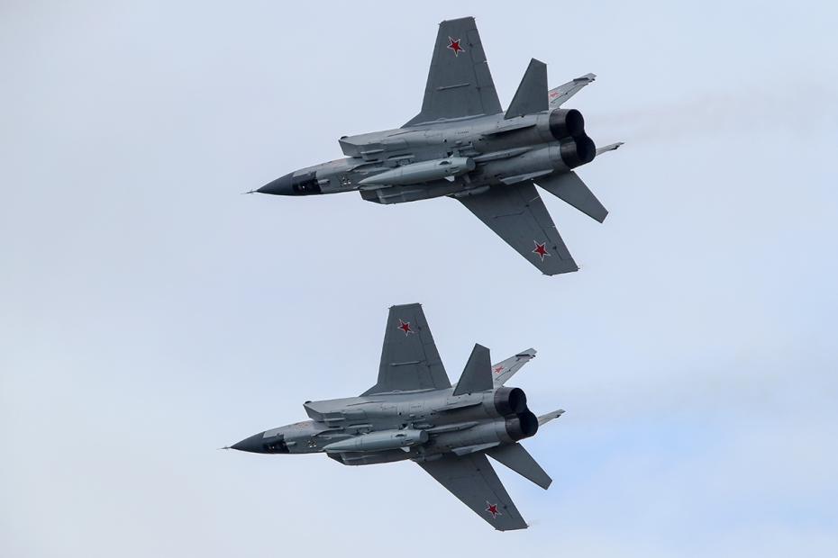 МиГ-31, оснащенные сверхзвуковым ракетным комплексом «Кинжал»