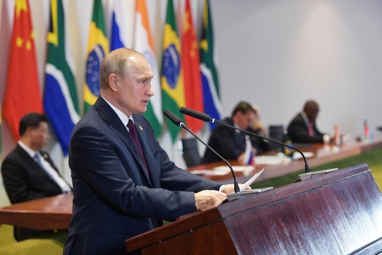 14 ноября 2019 года, президент РФ Владимир Путин выступает во время встречи лидеров стран БРИКС