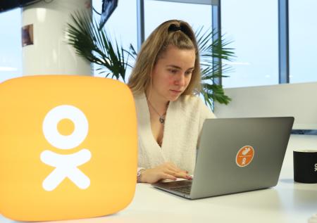 «Одноклассники» запустили бесконечную ленту рекомендаций