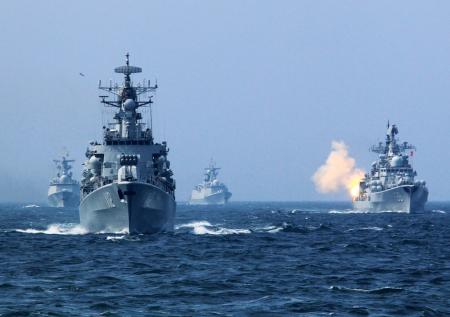 Боевые корабли России и Китая провели стрельбы на учениях «Восток-2022»