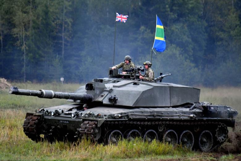 Танк Challenger 2