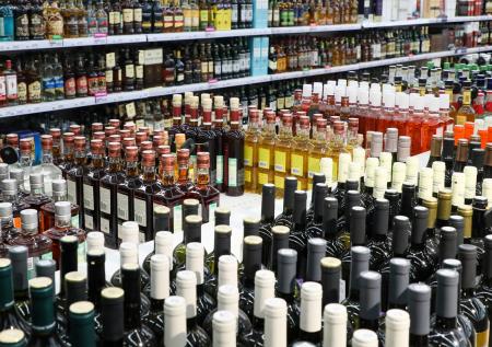 В России спрогнозировали резкий рост продаж поддельного алкоголя