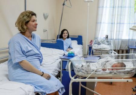 Педиатр назвала причины «цветения» новорожденных