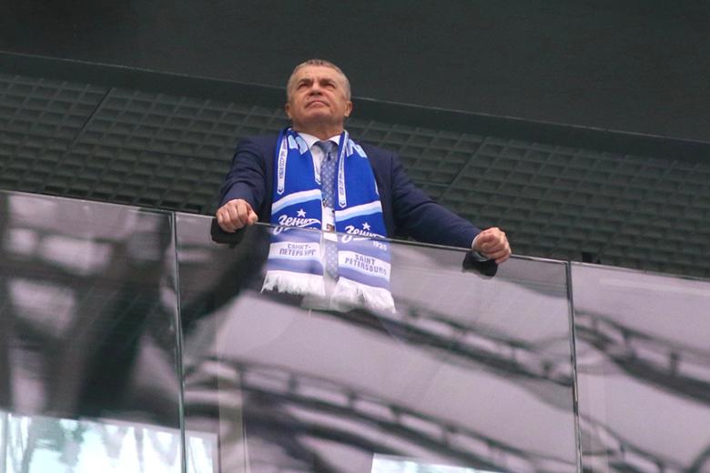 Александр Медведев