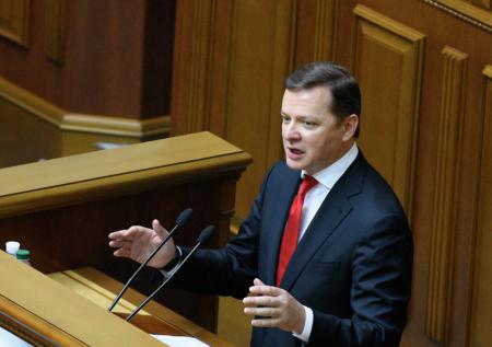 Украинский экс-депутат спел песню на русском в караоке и попал на видео