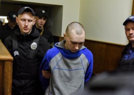 Киев готовит обменный фонд для «азовцев»: Миронов о приговоре Шишимарину