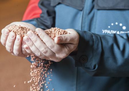 Турция призвала снять барьеры для экспорта российских удобрений