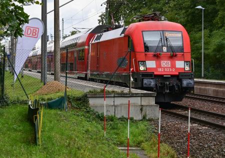 На севере ФРГ остановилось движение поездов из-за нарушения радиосвязи