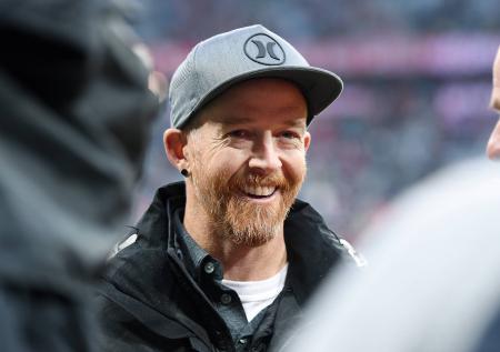 Участник Linkin Park заявил, что группа работает над новым материалом