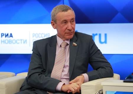 Российский сенатор призвал создать карту стран-русофобов