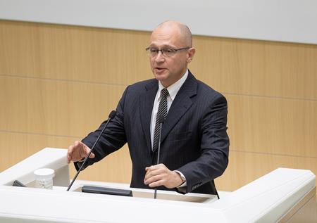 Кириенко заявил, что пока нельзя провести парад Победы в Донецке и Луганске