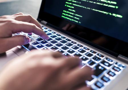 Хакер рассказал, как фейковый Pornhub помог взломать сеть налоговой США