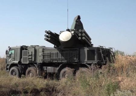 Ростех сообщил о завершении испытаний нового «Панциря» на гусеничном шасси
