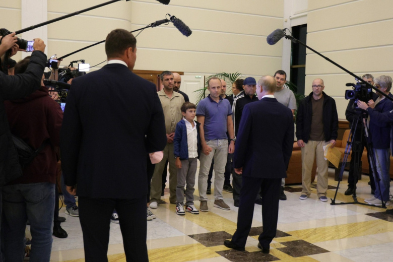 Владимир Путин и семья Дульцевых