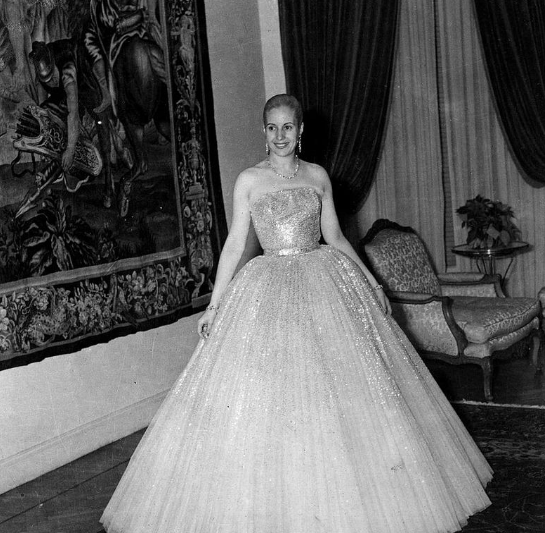 Эва Перон в платье Dior