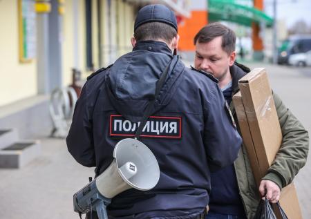 Военком Москвы объяснил раздачу повесток у станций метро