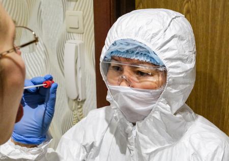 В РФ научились выявлять антиген COVID-19 по слюне