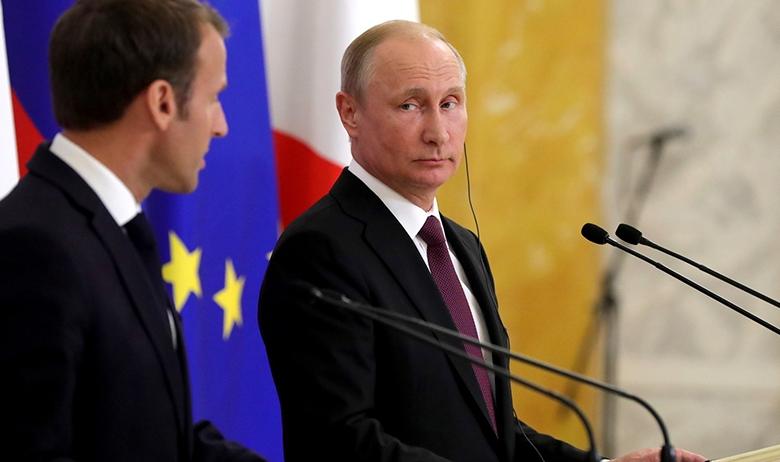 Президент Франции Эммануэль Макрон и президент РФ Владимир Путин