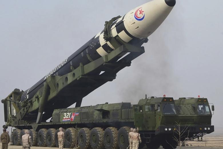 Испытание межконтинентальной баллистической ракеты Hwasong-17