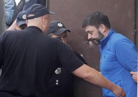 Киев хочет поменять Вышинского на Сенцова