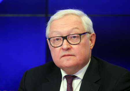 В МИД раскрыли, кто мешает диалогу России и США