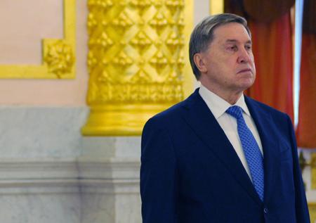 Ушаков рассказал о повышенном спросе на телефонный разговор с Путиным