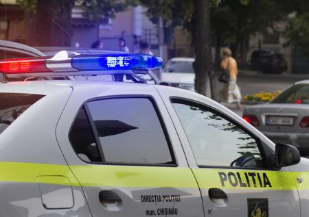 Устроивший стрельбу в аэропорту Кишинева мужчина скрывался от следствия
