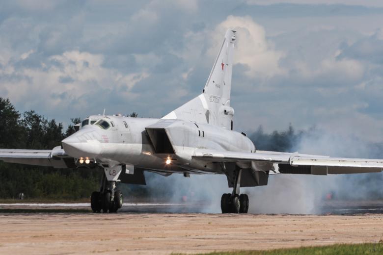 Сверхзвуковой ракетоносец-бомбардировщик Ту-22М3