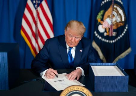 И Дональд такой молодой: Трамп собрался снова стать президентом США