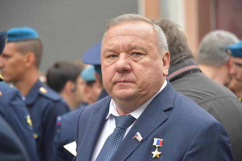 Владимир Шаманов
