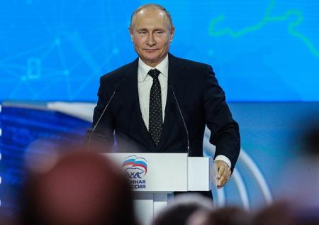 Российские СМИ в уходящем году чаще всего говорили о Путине