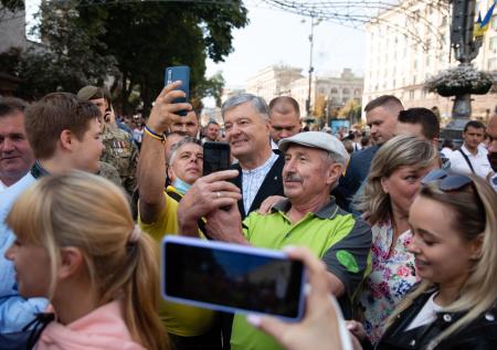 Порошенко облили зелёнкой в Киеве