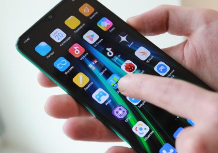 Инженер Xiaomi дал советы по зарядке смартфона