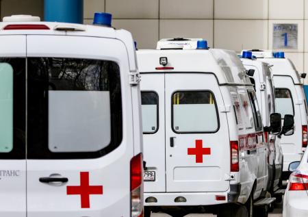 Власти Москвы оценили ситуацию с очередями из скорых у больниц