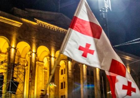 Грузии напомнили об Украине и призвали забыть о НАТО