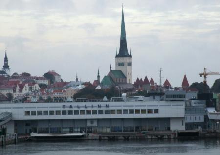 Эстония решила полностью запретить въезд россиянам