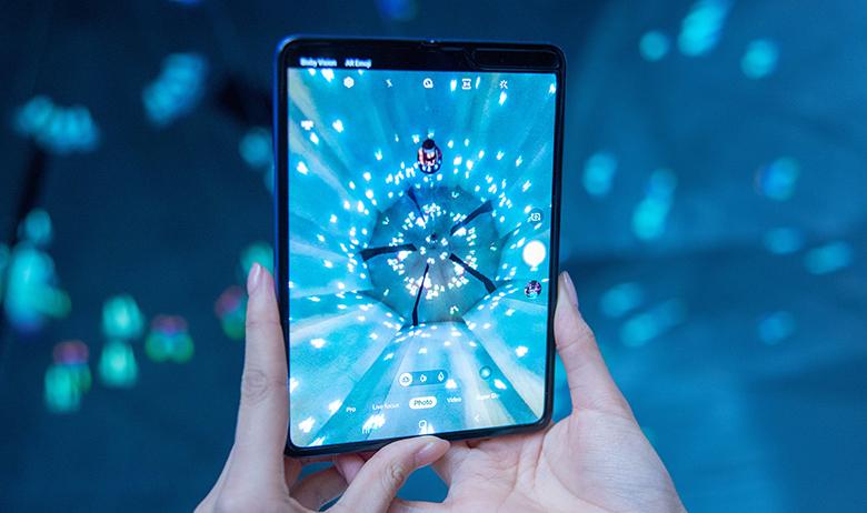 Samsung Galaxy Fold