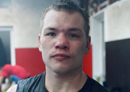 Обед на скорую руку: Чудинов выиграл странный пояс в странном бою
