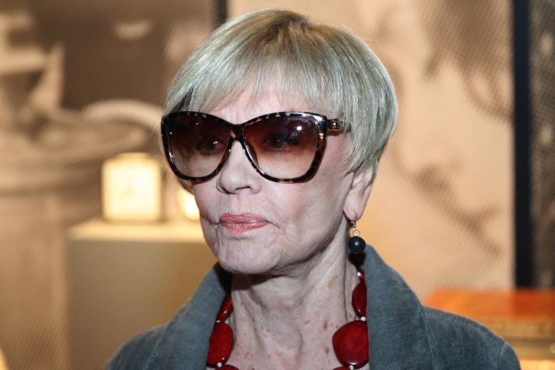 Вера Алентова