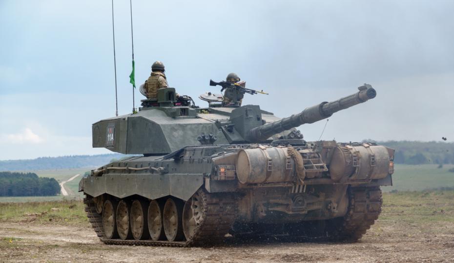 Танк Challenger 2