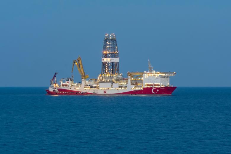 Буровые суда Турции, которые занимаются поиском и бурением природного газа и нефти