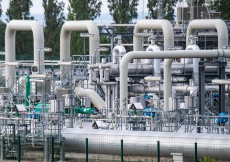 Политолог рассказал о возможности запрета Россией реэкспорта углеводородов